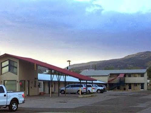 Travel Motel Raton Ngoại thất bức ảnh